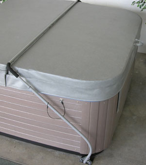 Spa cover removal system