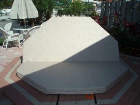 Walk On hot tub covers