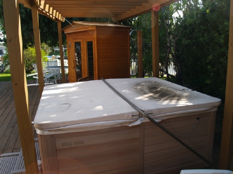 Hot tub cover - Before