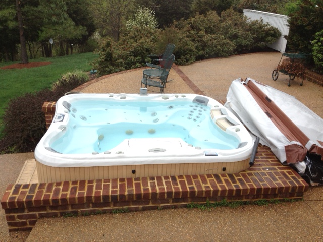 Hot tub fit to available spaces